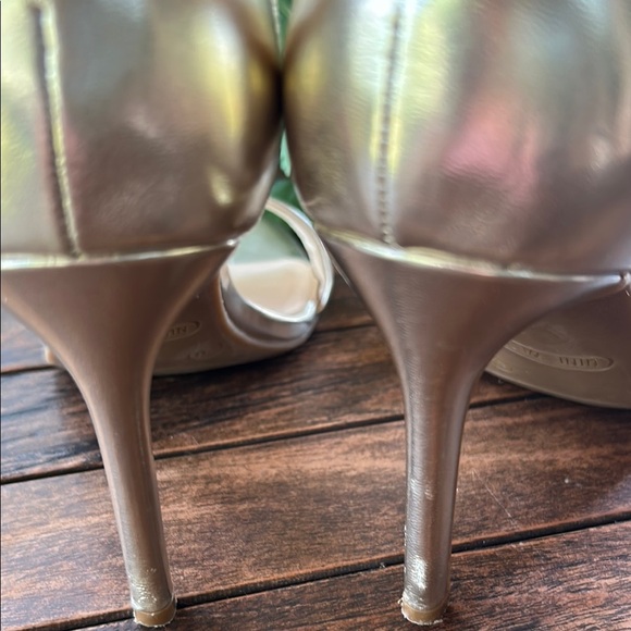 Nine West Gold High Heel Pumps -8M JT - Picture 4 of 8
